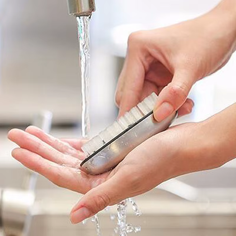 Brosse à main et à ongles en nylon, outil de nettoyage de cuisine, brosse à récurer en acier inoxydable pour le nettoyage au savon, aide à éliminer les odeurs et absorber les odeurs.