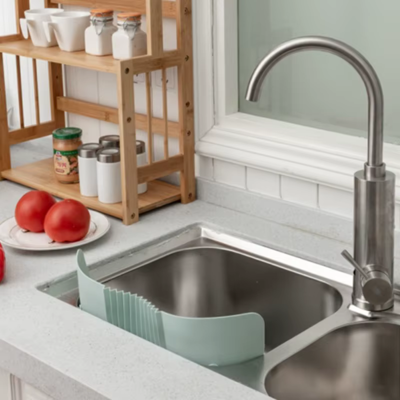 Écran anti-éclaboussures pour évier de cuisine multifonctionnel : un bloqueur d'eau polyvalent et un panneau anti-éclaboussures pour le lavage et le drainage des légumes