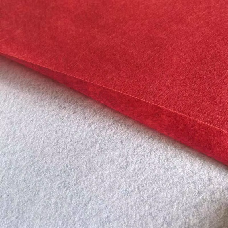 Tapis rouge jetable, idéal pour les mariages