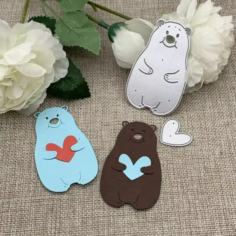 Matrices de découpe en métal en forme d'ours qui embrasse un cœur pour scrapbooking DIY, gaufrage décoratif, artisanat, découpe à la main, modèle de moulage